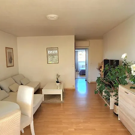Logement Entier 2 Piscine, Terrasse Parking Antibes