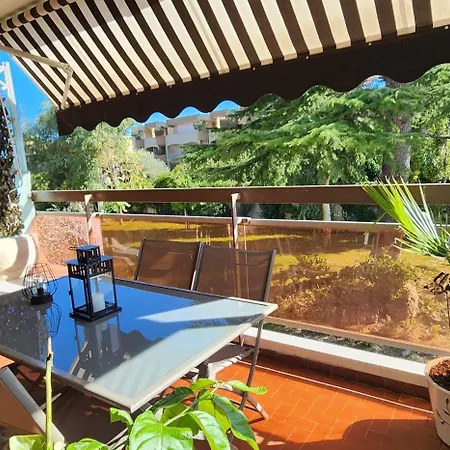 Logement Entier 2 Piscine, Terrasse Parking Antibes
